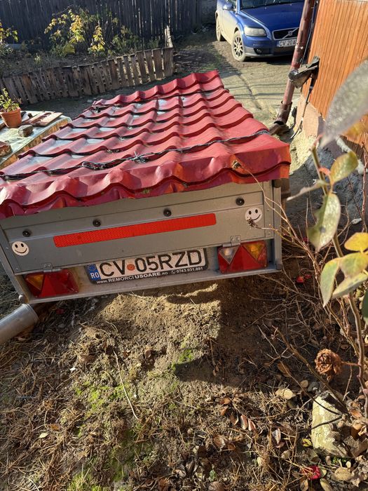 Vand remorca marca Pop Industry