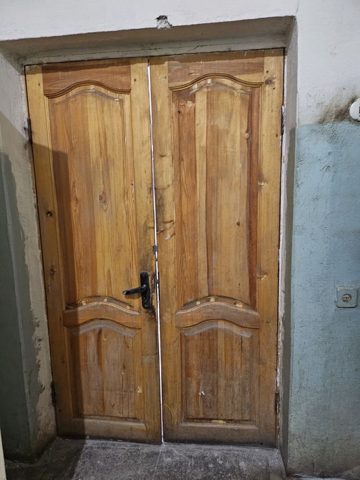 Деревянный межкомнатные двери