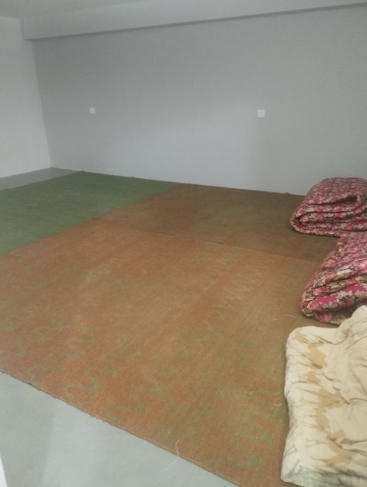 Ogil bola va talabalarga ijaraga beriladi va ishlaydiganlar uchun ijar