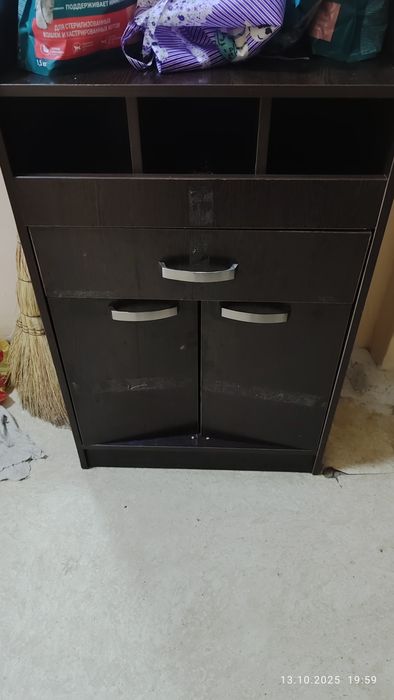 Тумба прихожая старая