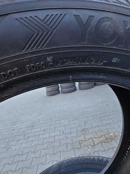 Anvelope iarna noi Yokohama M+S  Winter  BluEarth 235 50 R19