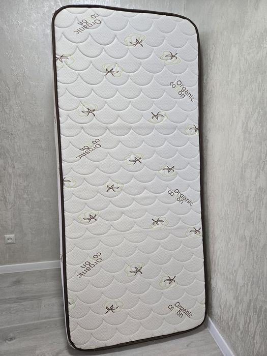 Продам б/у матрас, 90×200, 10.000 тг.