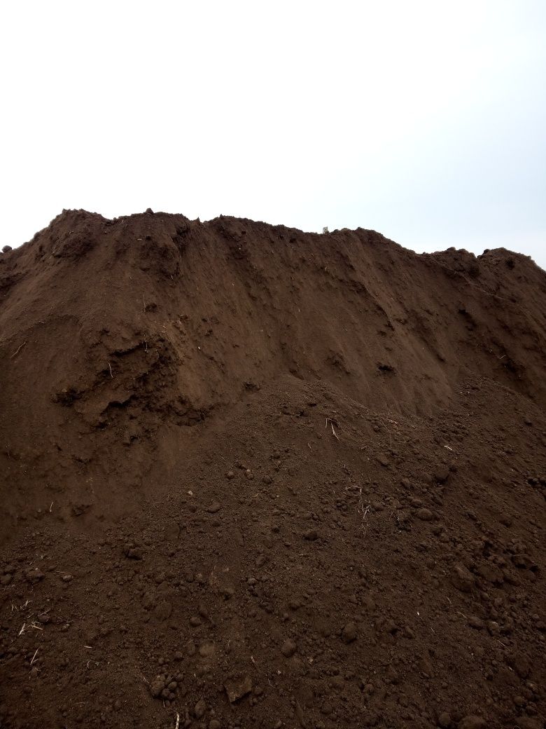 Nisip, pietriș, piatra alba vânătă, pământ negru vegetal fertil 5t