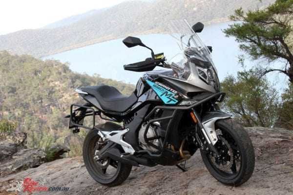 Новый мотоцикл CFMOTO 650MT + боковые ящики