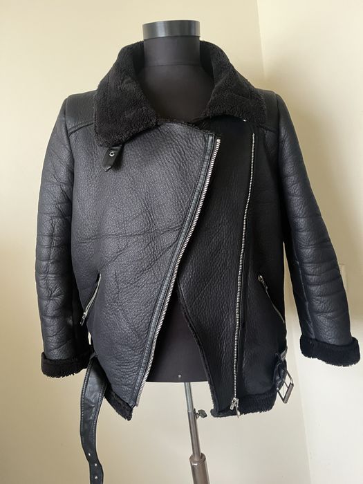 Cojoc Zara , de dama , impecabil