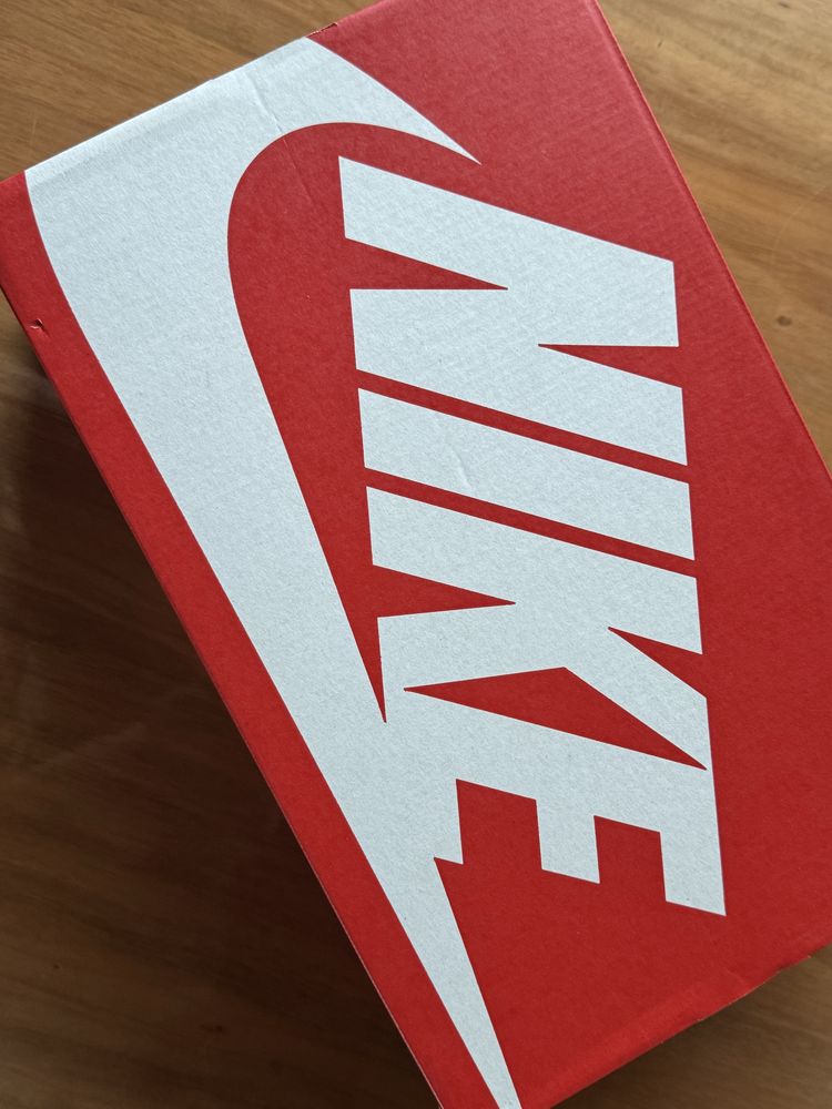 Nike waffle debut