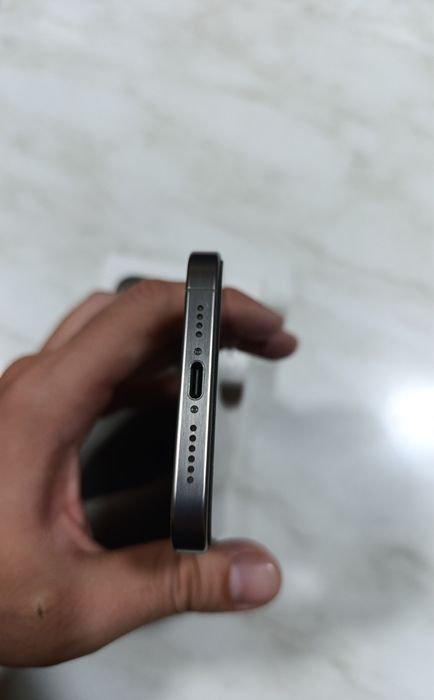 Iphone 15 pro max 256 talik