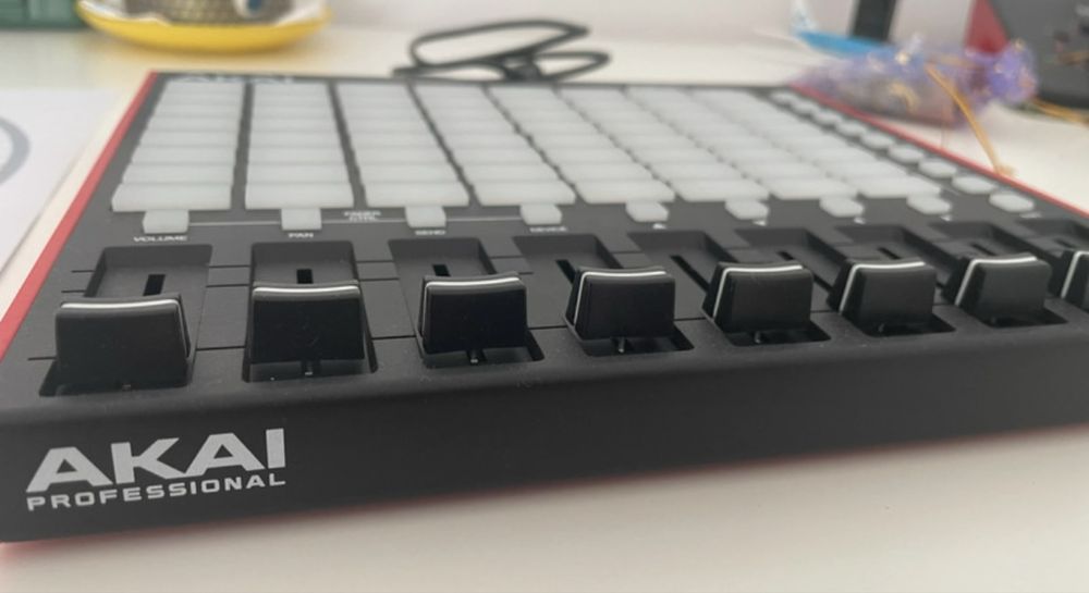 Akai APC Mini MKII