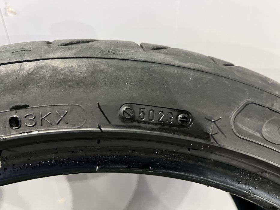 Летни гуми 235/40/18