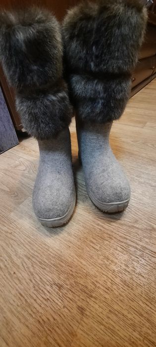 Продам валенки женские