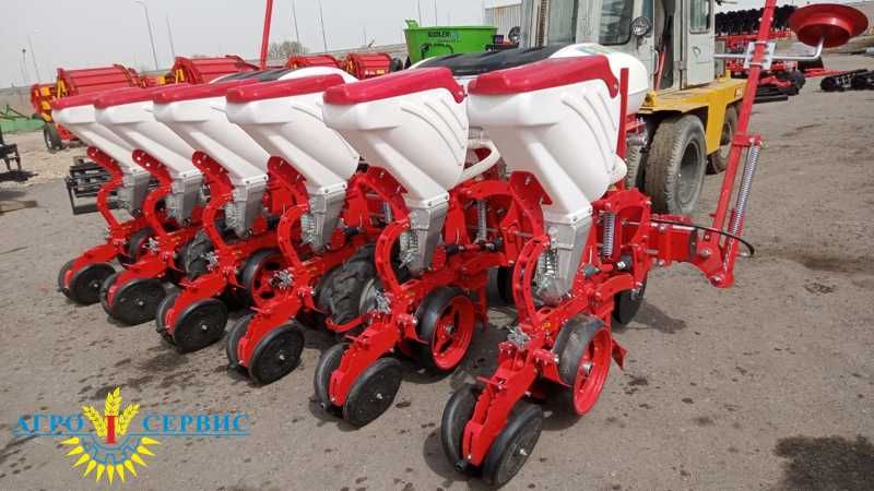 Пневматическая кукурузная сеялка 6 рядная