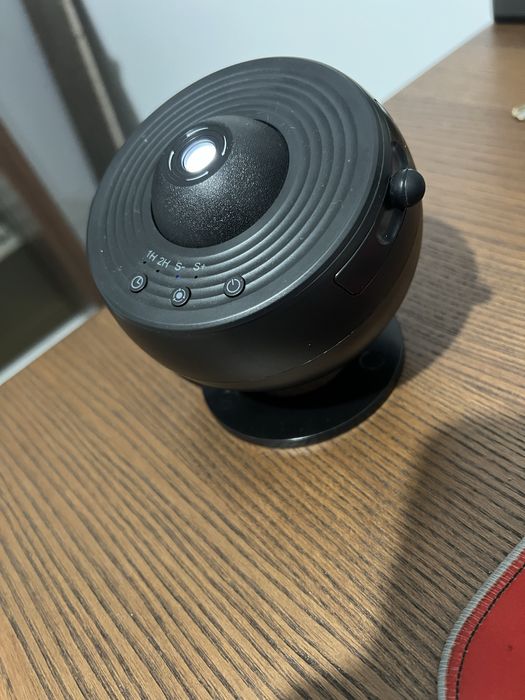 Proiector Galaxie pentru tavan si spatii intunecate