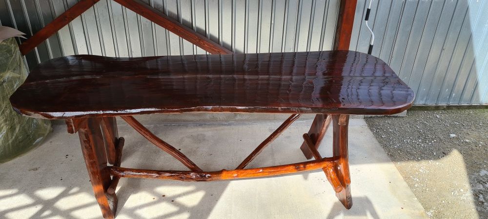 Mobilier rustic de curte