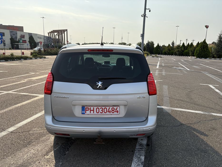 Pugeot 5008 153100 km !! Euro 5 1.6 benzina