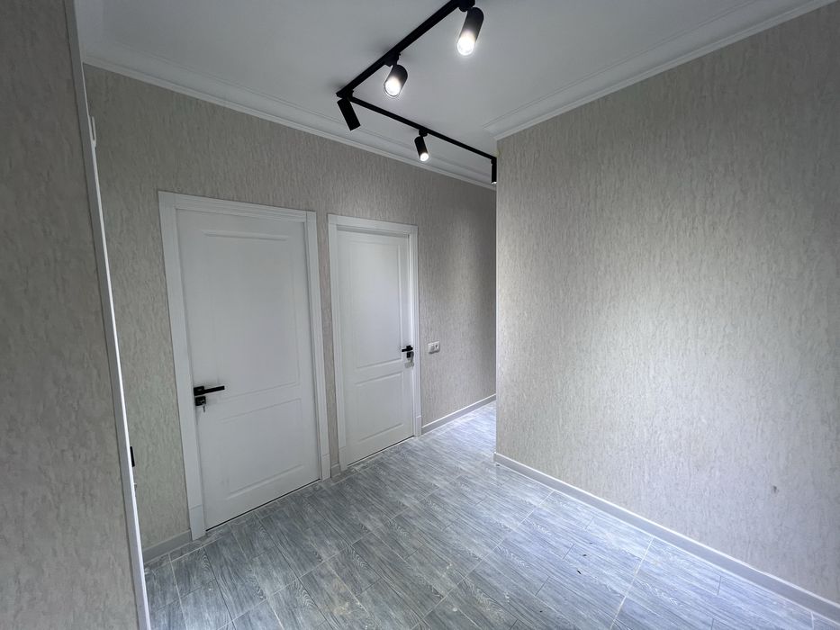 Срочно. Квартира 9 мик. 3-х комнатная