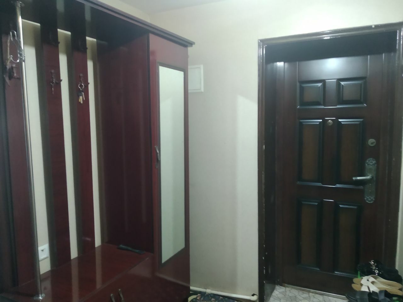 Без маклера!!! 3х комнатный кирпичный дом.  В чиланзаре.