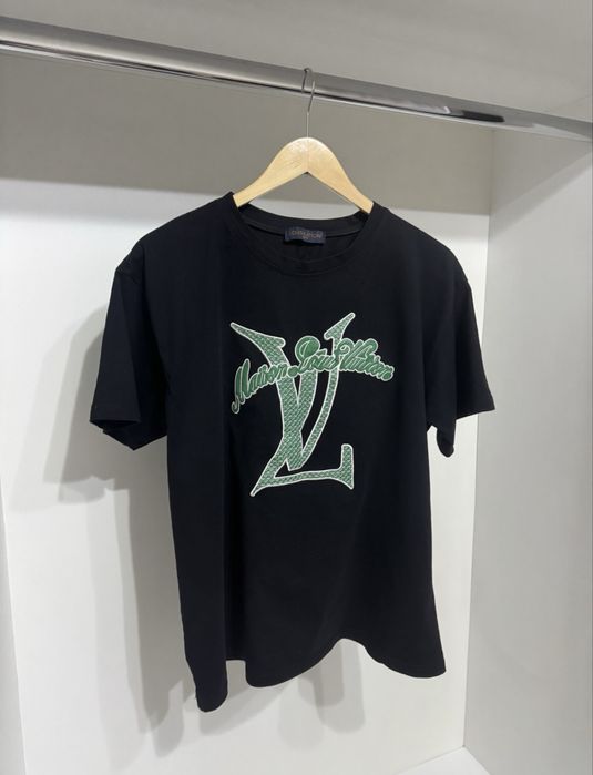 Футболка женская