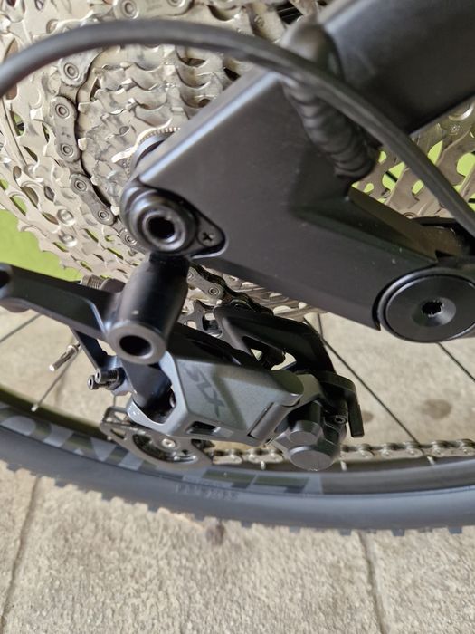 Bicicleta full suspension ROSE