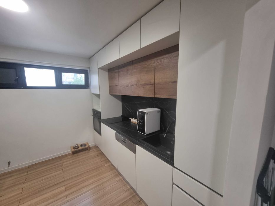 Продава се Тристаен апартамент в Благоевград, Еленово 1 - 120 кв.м за 1042 €/кв.м - Снимка #8