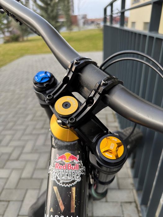 Specialized Demo Race - S3 - Ochain - Ohlins
