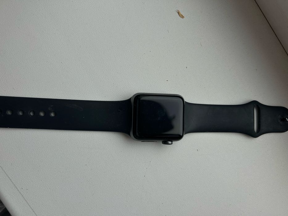 Продаю Apple Watch 3 серии 38 мм