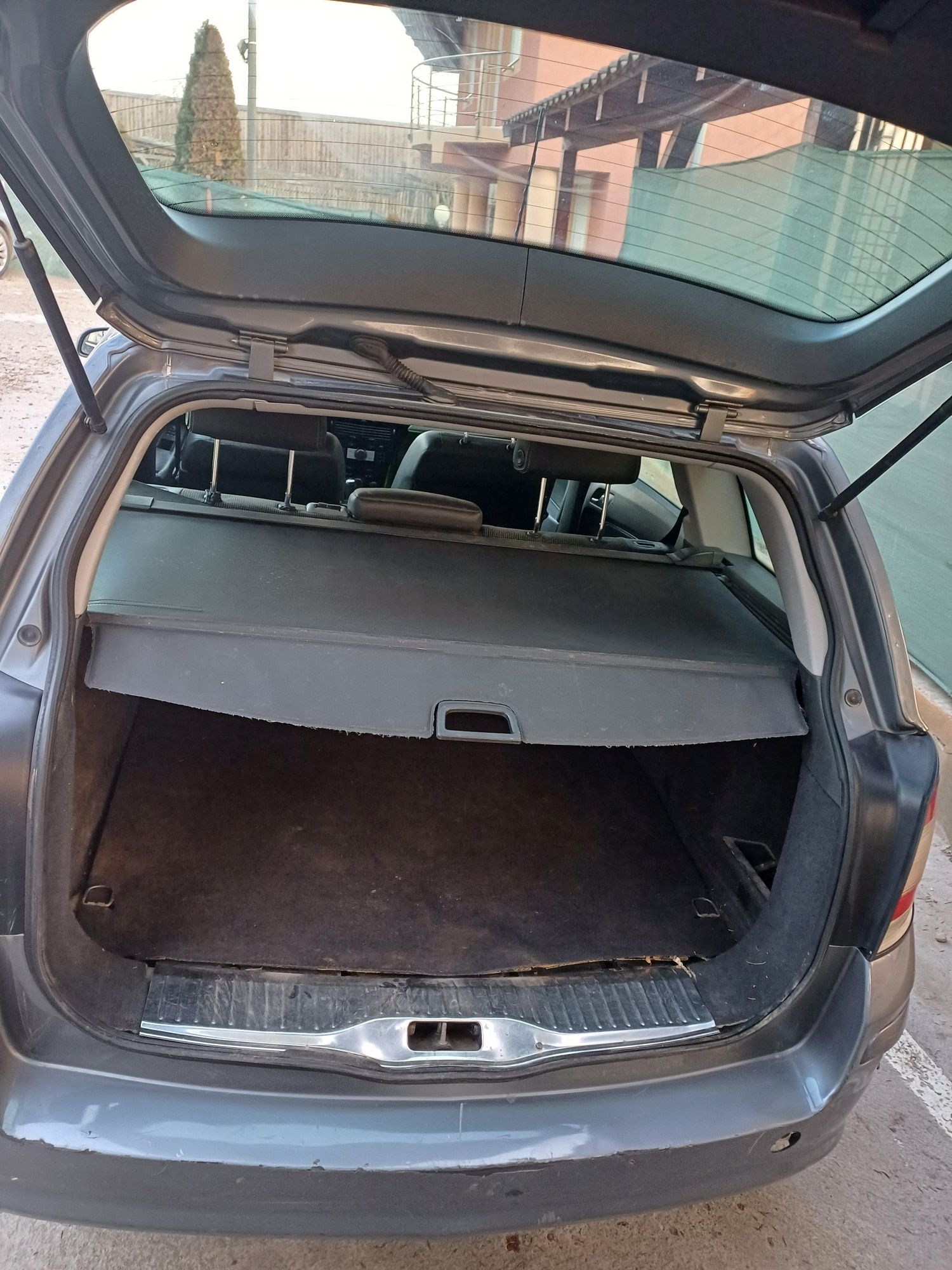 Opel astra 1.9 cdti.