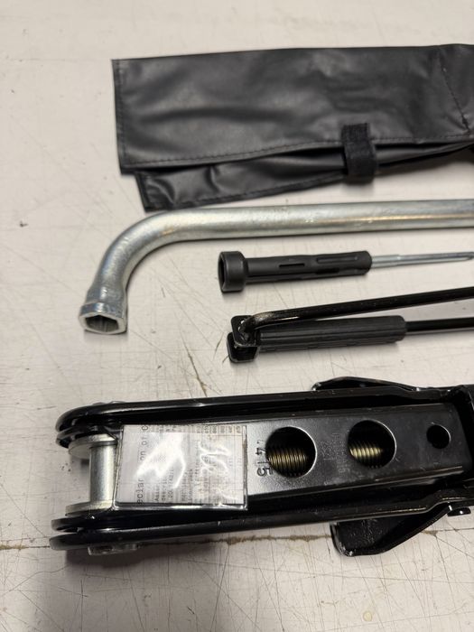 Cric original audi a4 b9 a5 f5 2016-2025