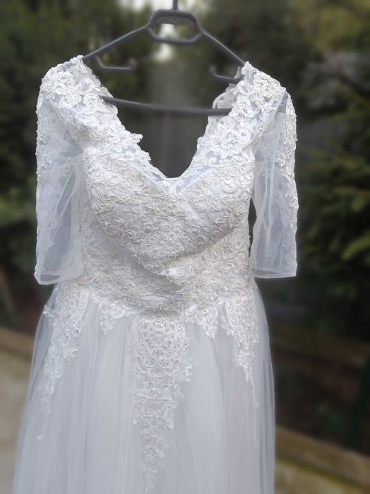 Vand  rochie de mireasa, marimea 50, PRET 2000 LEI
