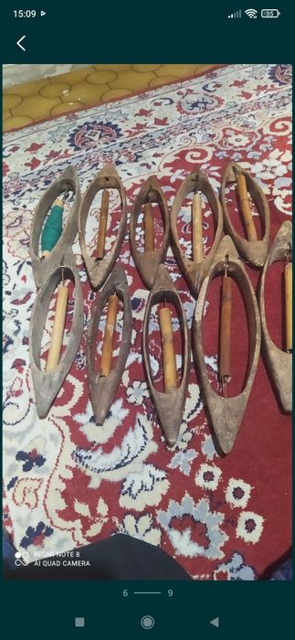 Стомни, гърнета, совалки, вретена, скрипали, куфари и д-р.