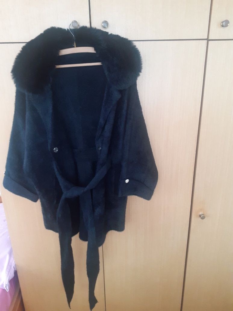 Продавам зимно дамско палто