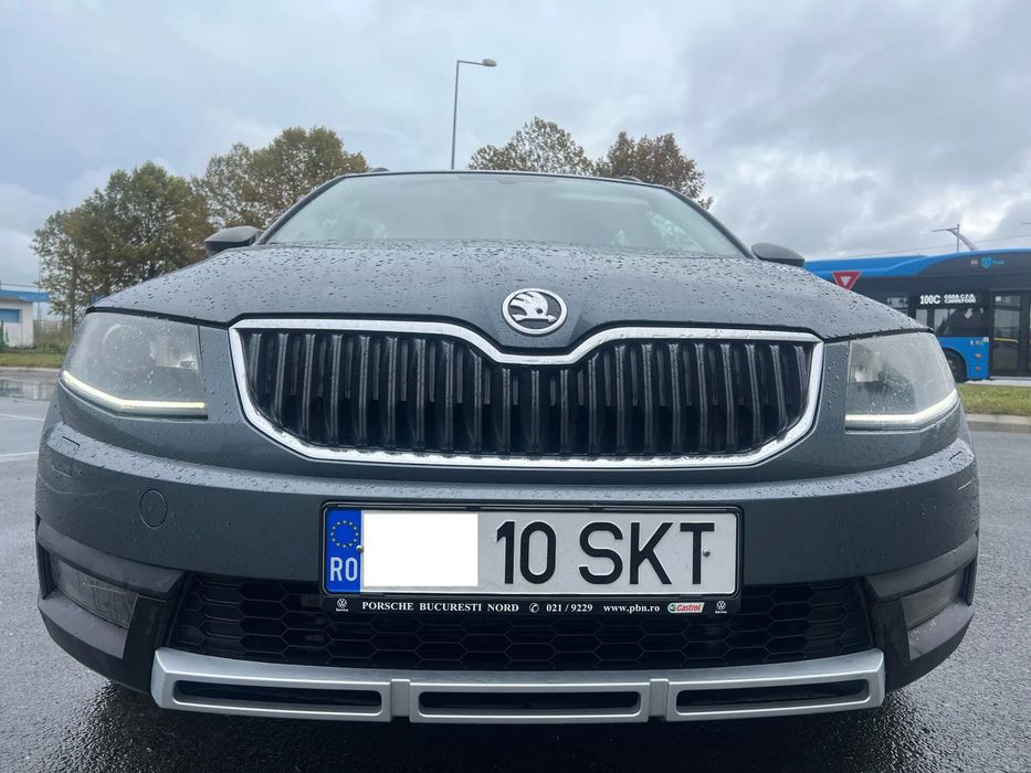 Skoda Octavia SCOUT,2,0 Diesel 184 CP,4 X 4,Automata,Alcantara,Pilot,BIXENON+LEDURI,