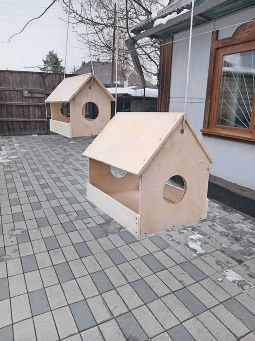 продам кормушки для птиц