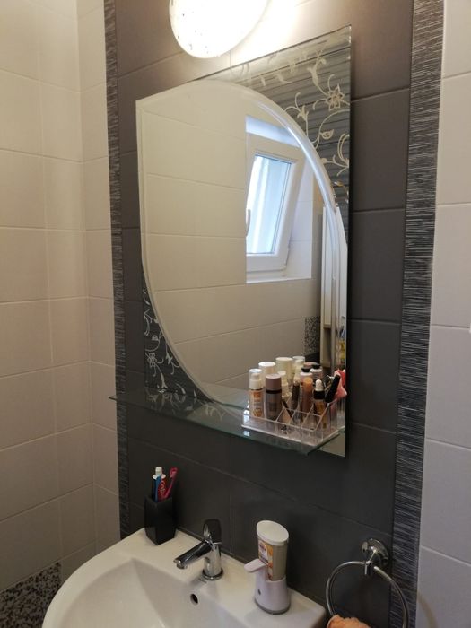 Vand chiuveta si oglinda baie