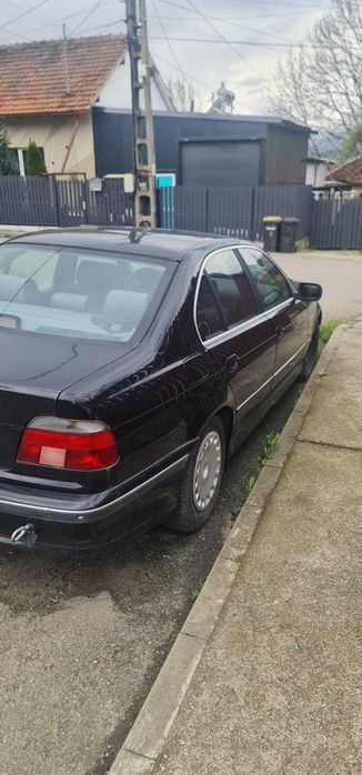 Vand 2 autoturisme BMW520