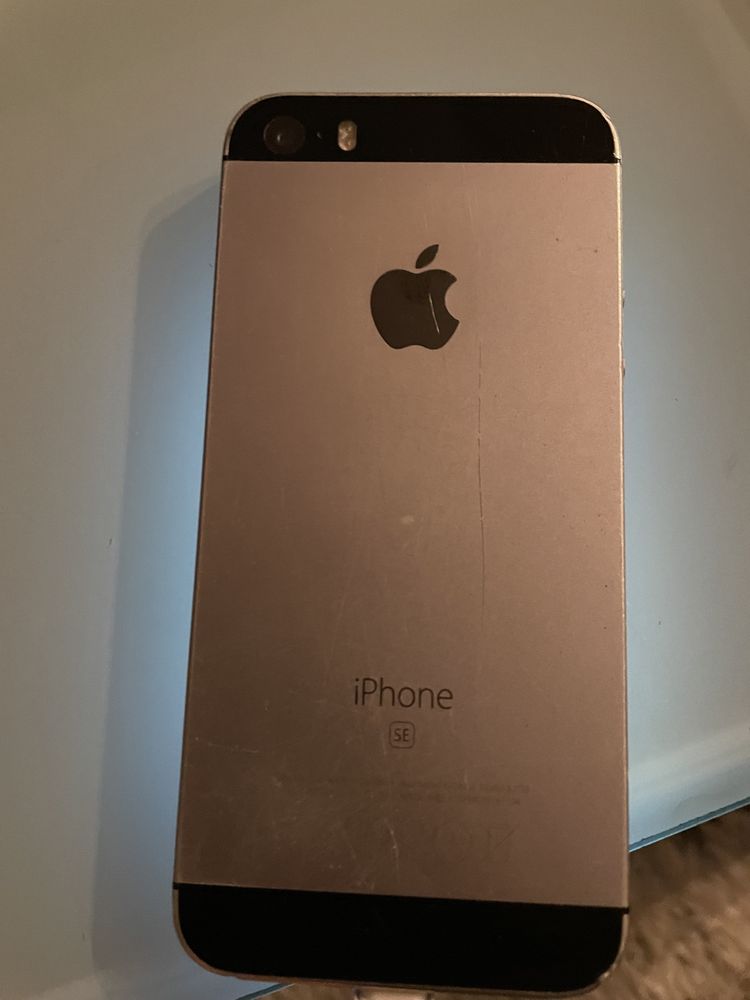 IPHONE SE 16 GB сребрист