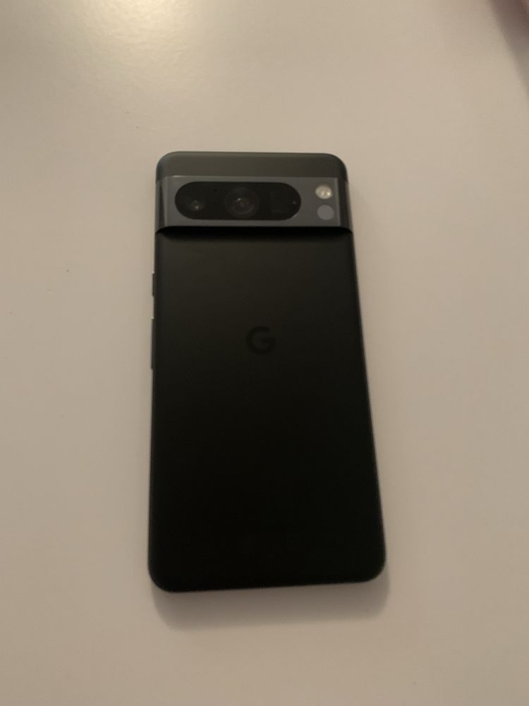 Vand google pixel 8 pro impecabil