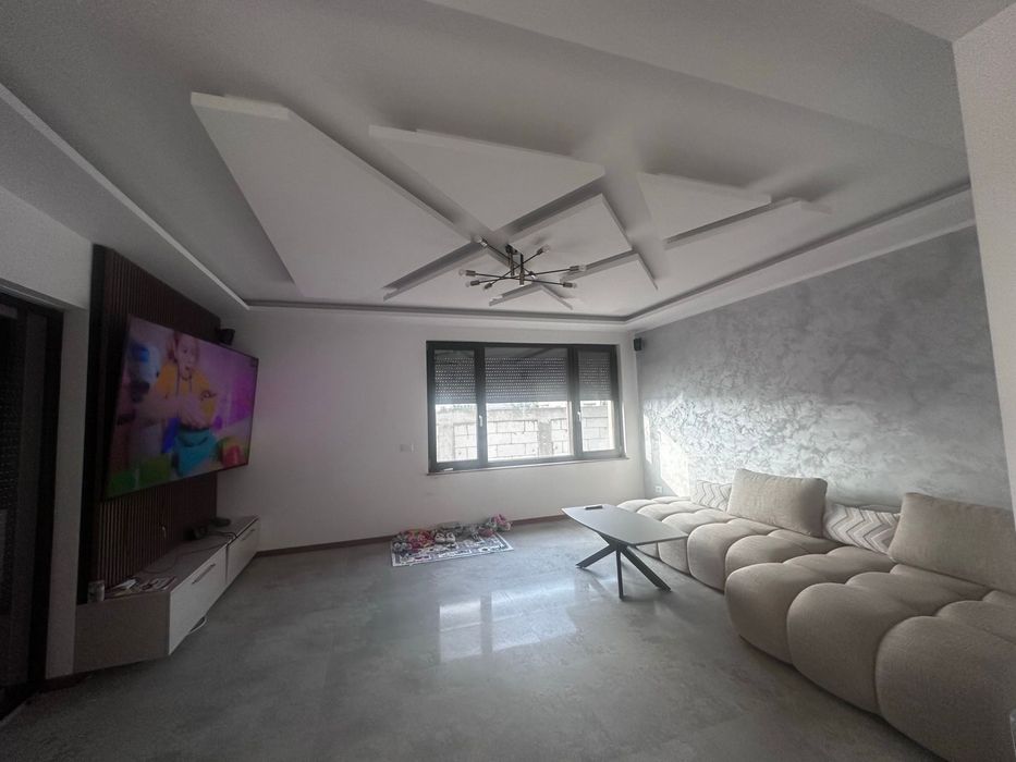 Casa / Focsani ( Petresti )