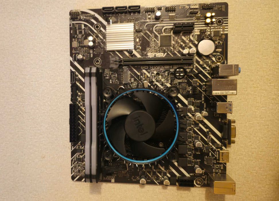 COMBO placa de baza procesor si memorie ram
