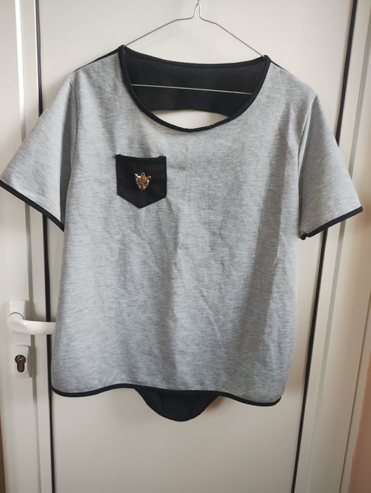 Дамски блузи с къс ръкав