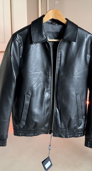 Продаётся новая кожаная куртка Prada