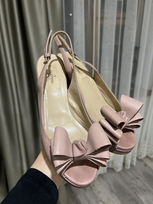 Босоножки Valentino