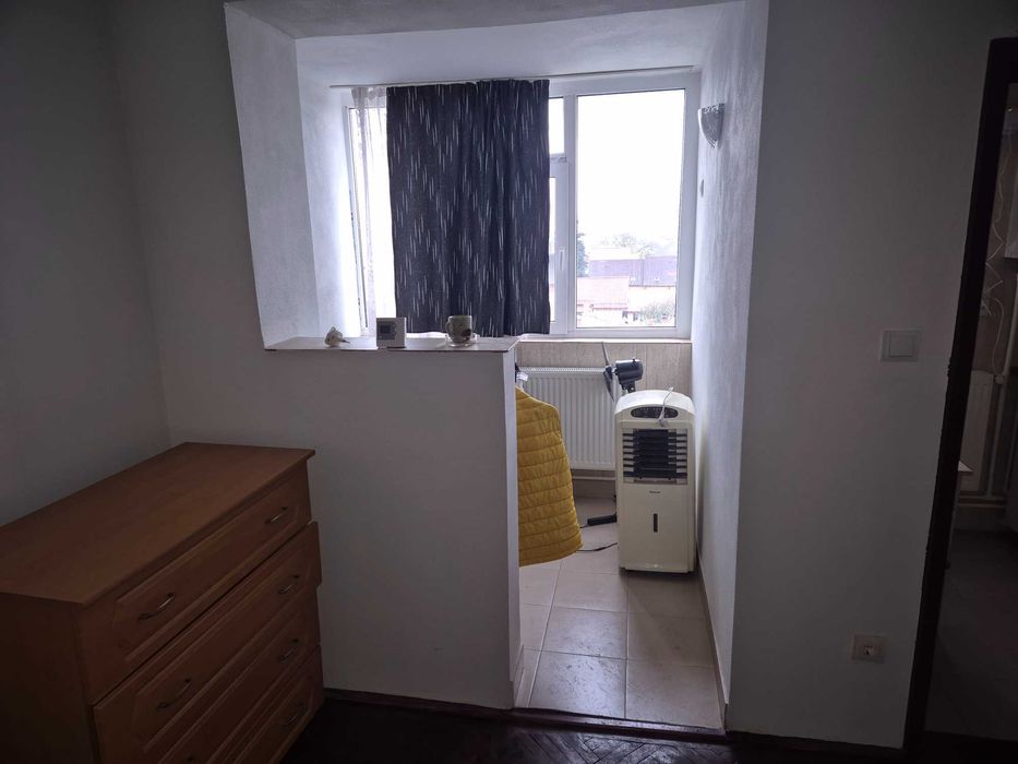 Inchiriez garsoniera