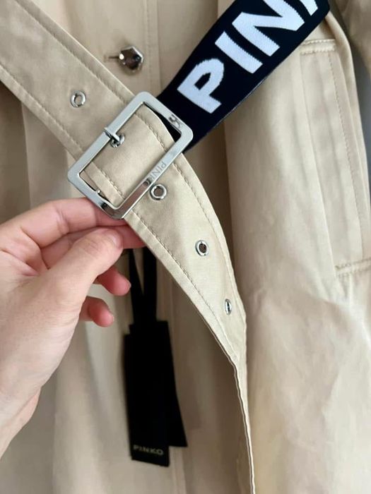 Тренчкот PINKO с етикет