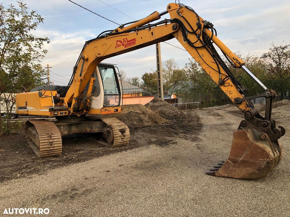 Vînd Excavator Liebherr R900C