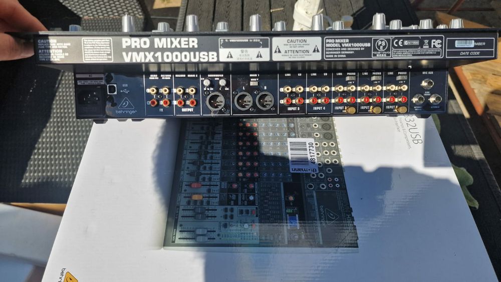 Mixer Profesional  Behringer VMX 1000 USB