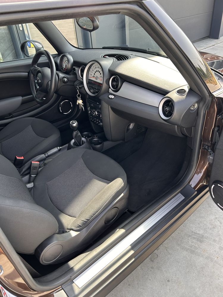 Vand Mini One 96000 km