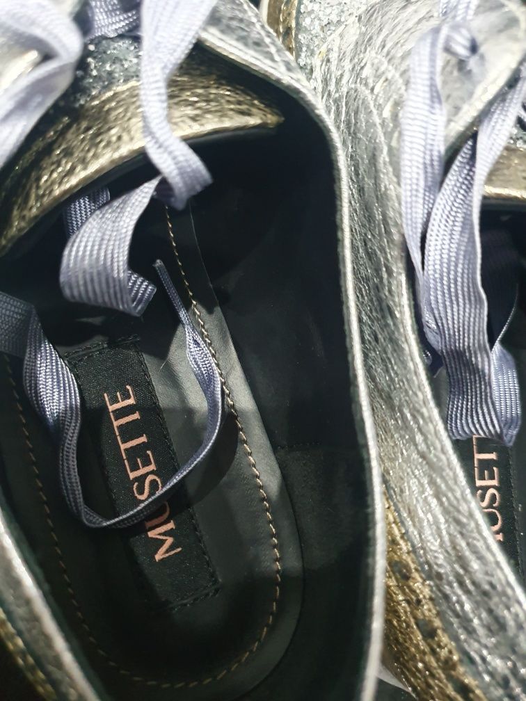 Pantofi  de piele Musette
