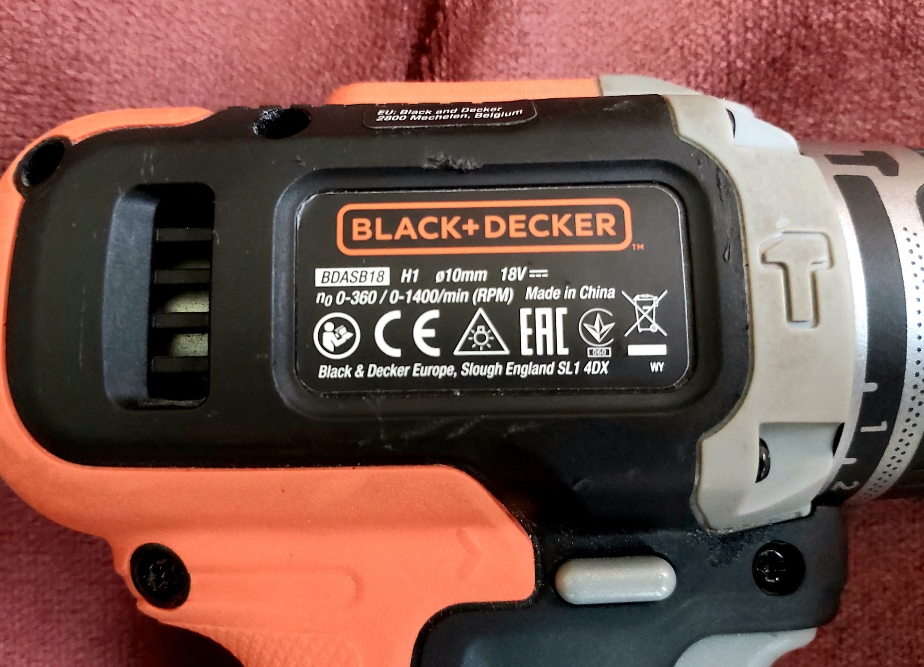 Винтоверт Black & Decker 18 V