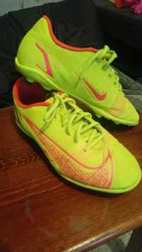 Бутсы Nike mercurial