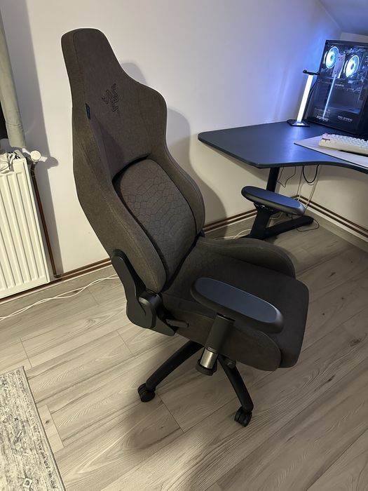 Scaun Gaming Razer Iskur V2 — Premium